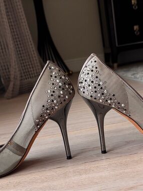 Bourne Stiletto Pumps w Crystals